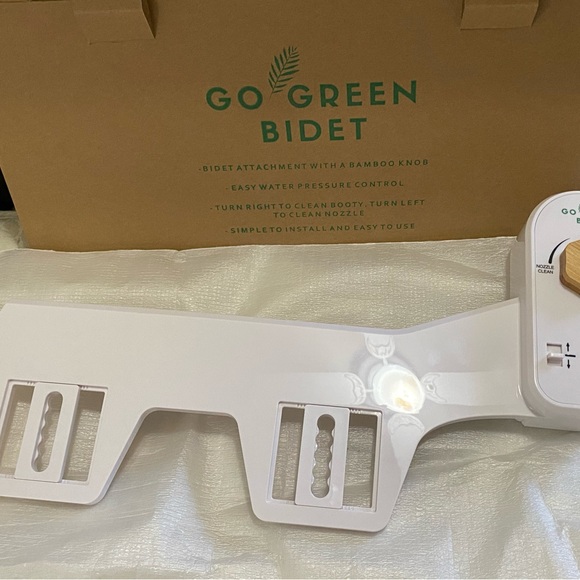 *Brand new* Go Green Bidet toilet attachment - Picture 5 of 8